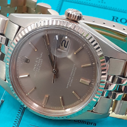 Rolex Mens Datejust 36mm Plastic Crystal Non Quick VINTAGE 70s WITH CONTROLE OFFICIEL AND PAPERS 1601