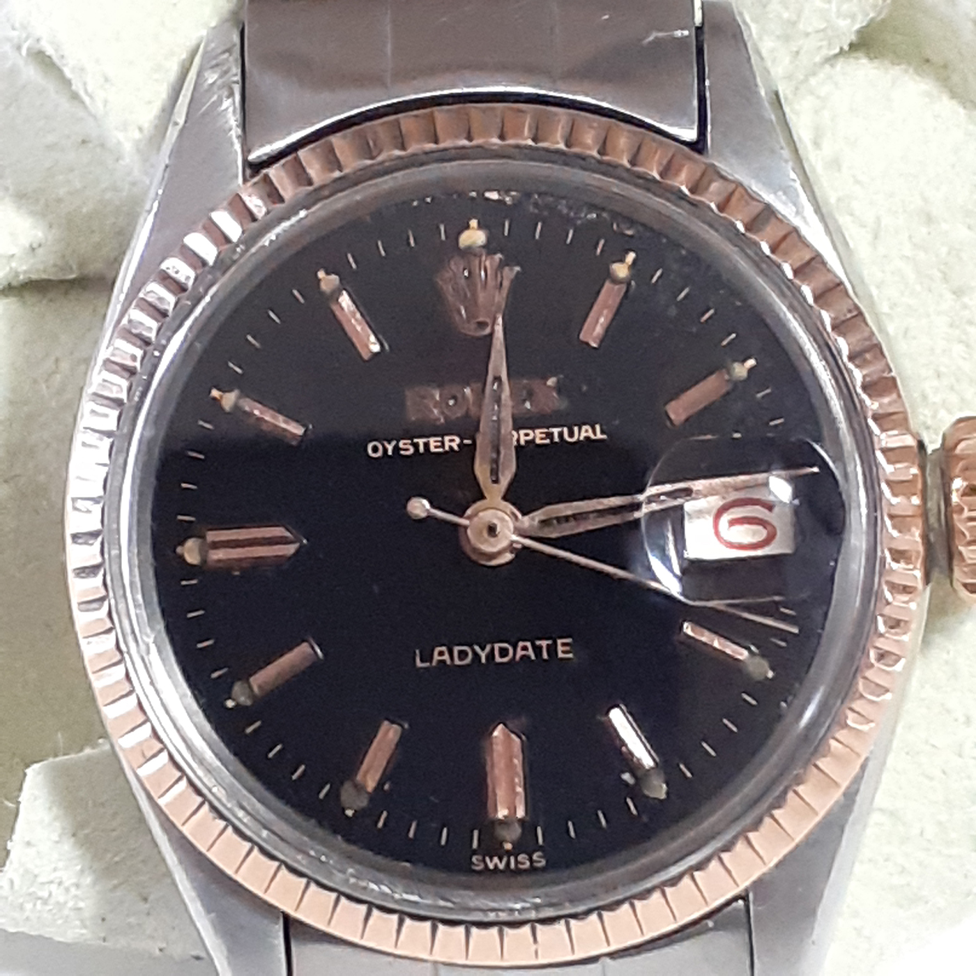 Rolex Oyster Perpetual Ladies Date VINTAGE GILT SPIDER DIAL LADYDATE VERY RARE ROSE GOLD 6517